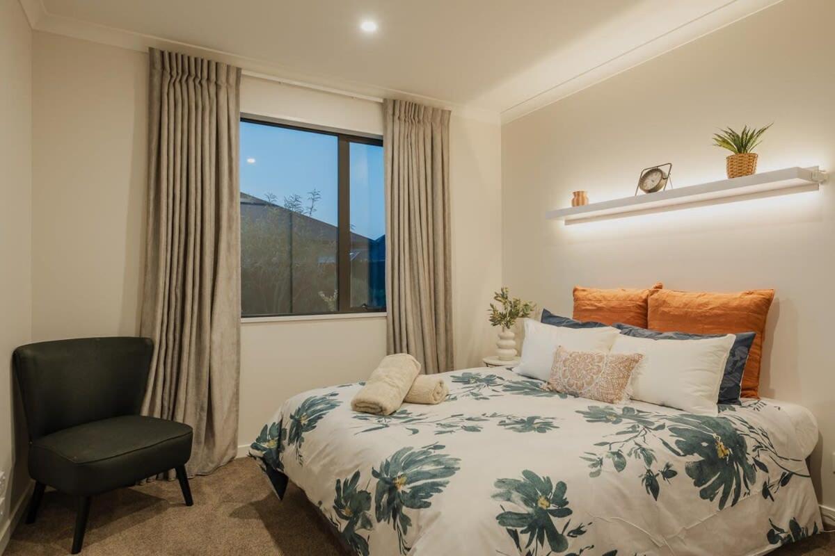 Elegant 3Br Home On Mustang Avenue Christchurch Exteriér fotografie
