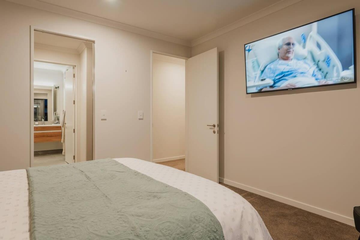 Elegant 3Br Home On Mustang Avenue Christchurch Exteriér fotografie