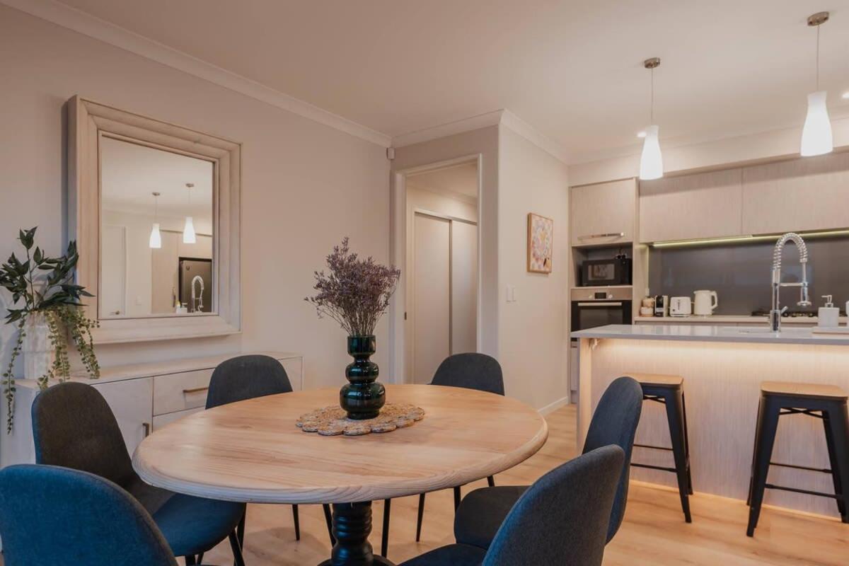 Elegant 3Br Home On Mustang Avenue Christchurch Exteriér fotografie