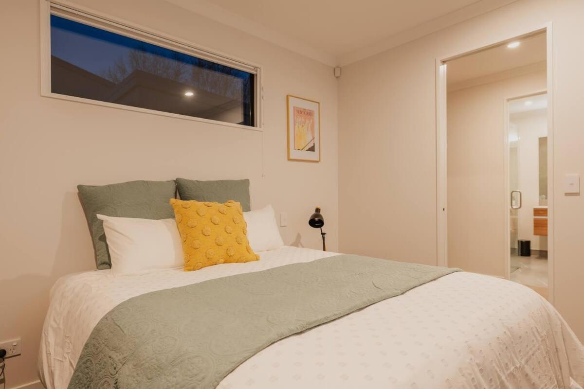 Elegant 3Br Home On Mustang Avenue Christchurch Exteriér fotografie